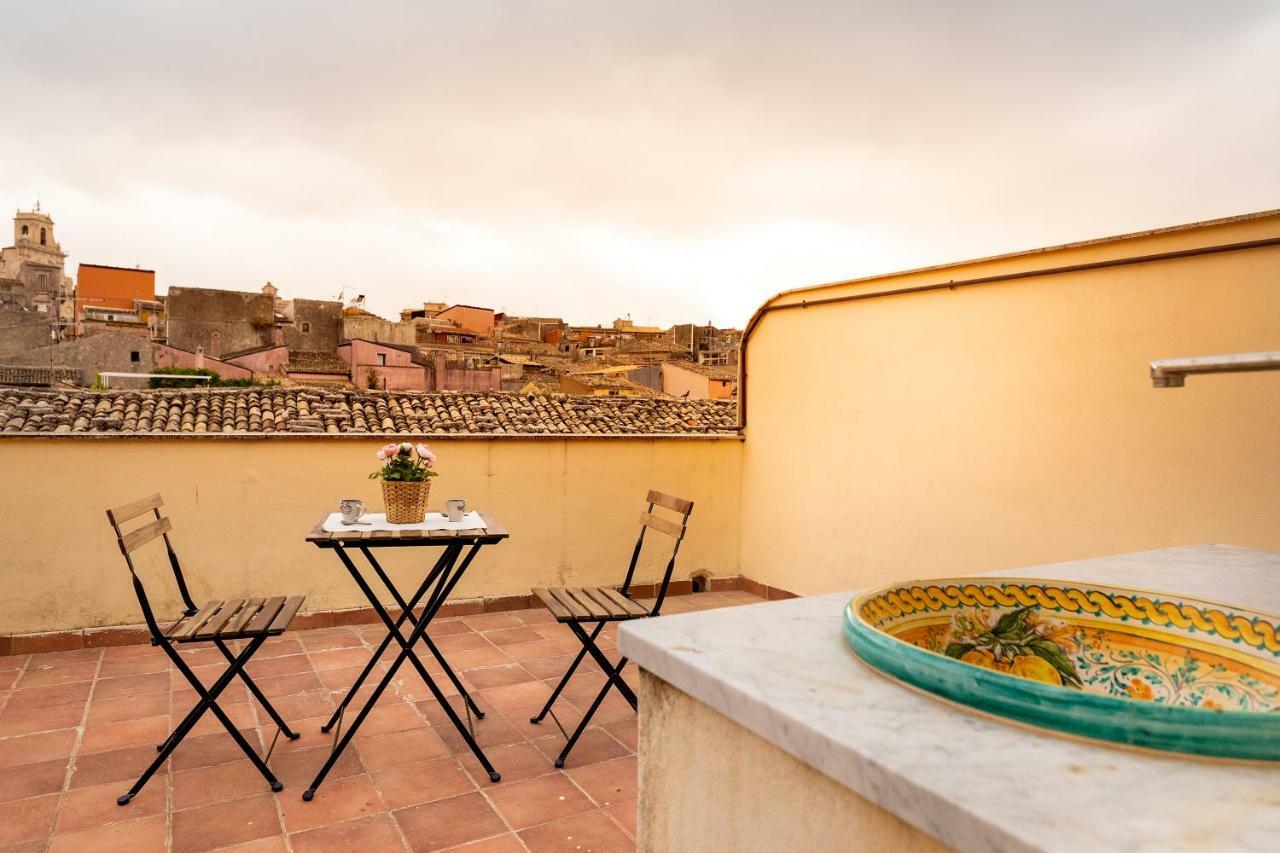 Le Casette Di Nonno Pippo Palazzolo Acreide Exterior foto